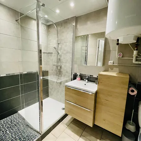 Dans Securisee Avec Piscine קאנט אן רוסיון